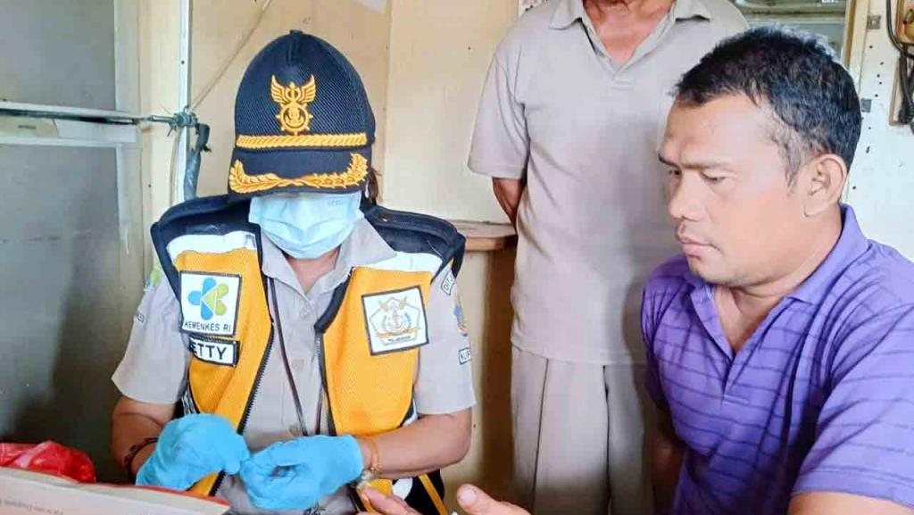 Survei Migrasi Malaria pada ABK Kapal dari Kepulauan Maluku dan Pedagang di Pelabuhan Laut Tenau - Kupang