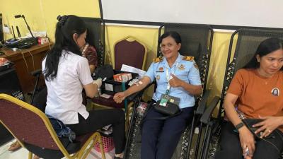 BKK Kupang Berpartisipasi dalam Donor Darah Peringatan Hari Perhubungan Nasional