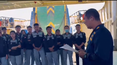 BKK Kelas I Kupang Gelar Fumigasi Kapal Sekaligus Edukasi Mahasiswa Sanitasi Poltekkes Kupang di Pelabuhan Bolok
